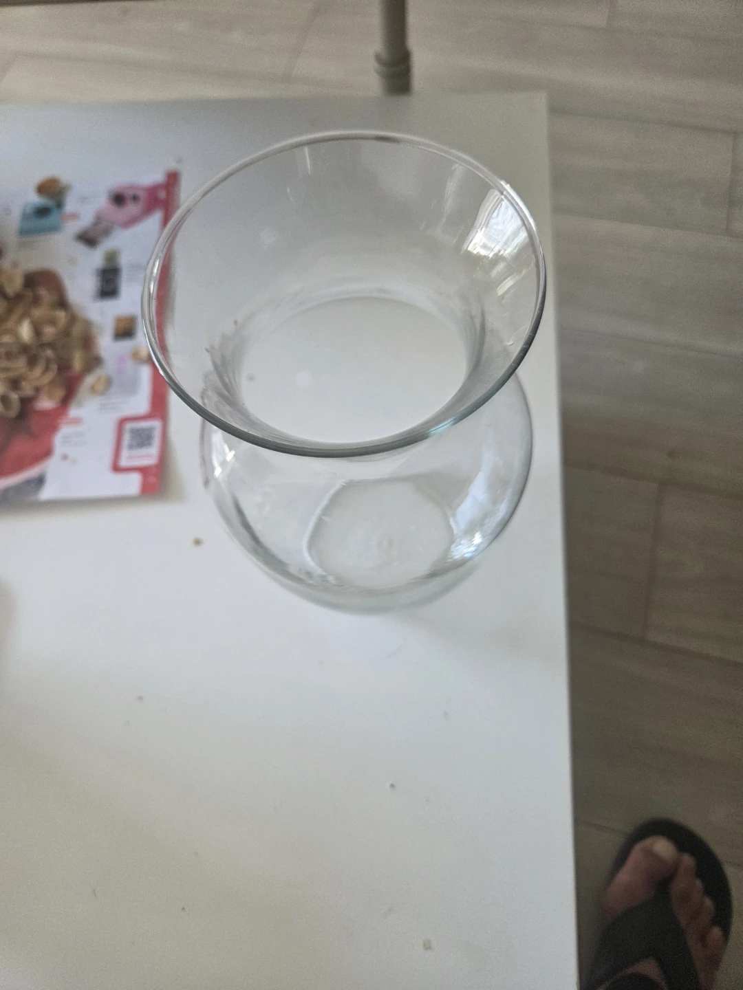 Clear Glass Vase - photo 5