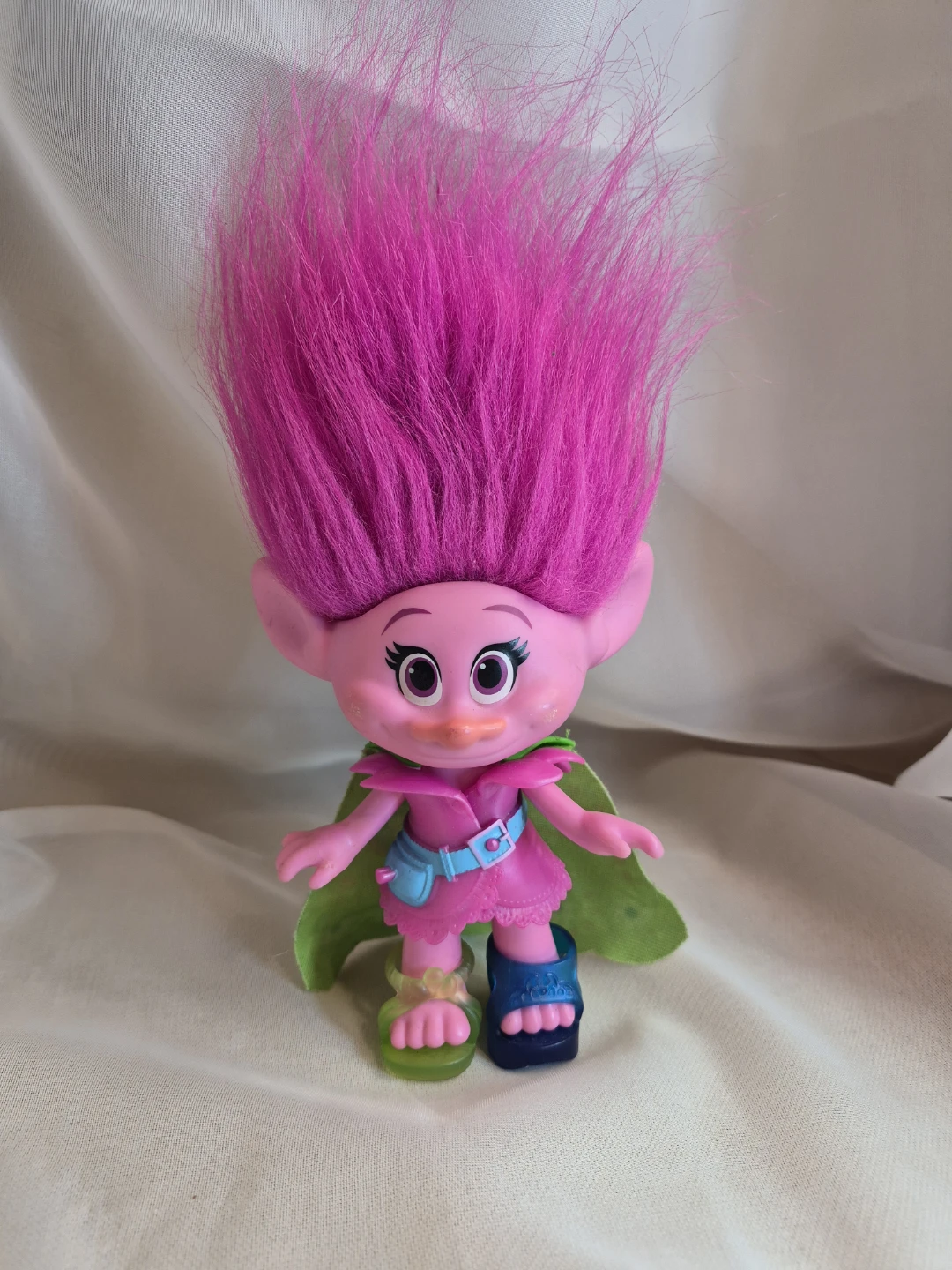 Hasbro DreamWorks 9" Troll Poppy Troll Doll