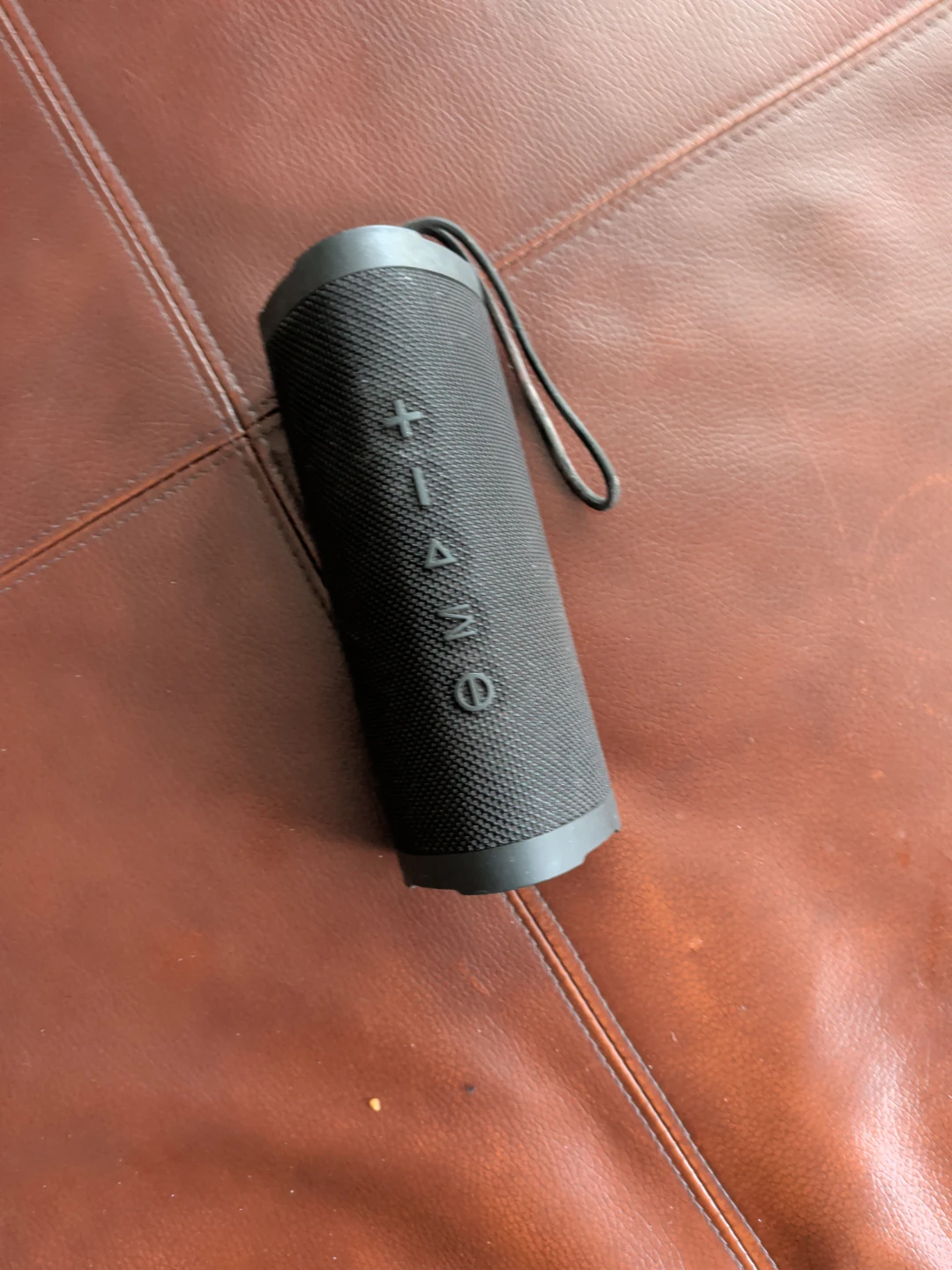 V40 Portable Wireless Bluetooth Speaker