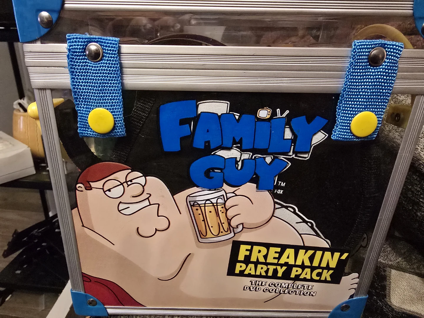 Family Guy Freakin Party Pack - photo 4
