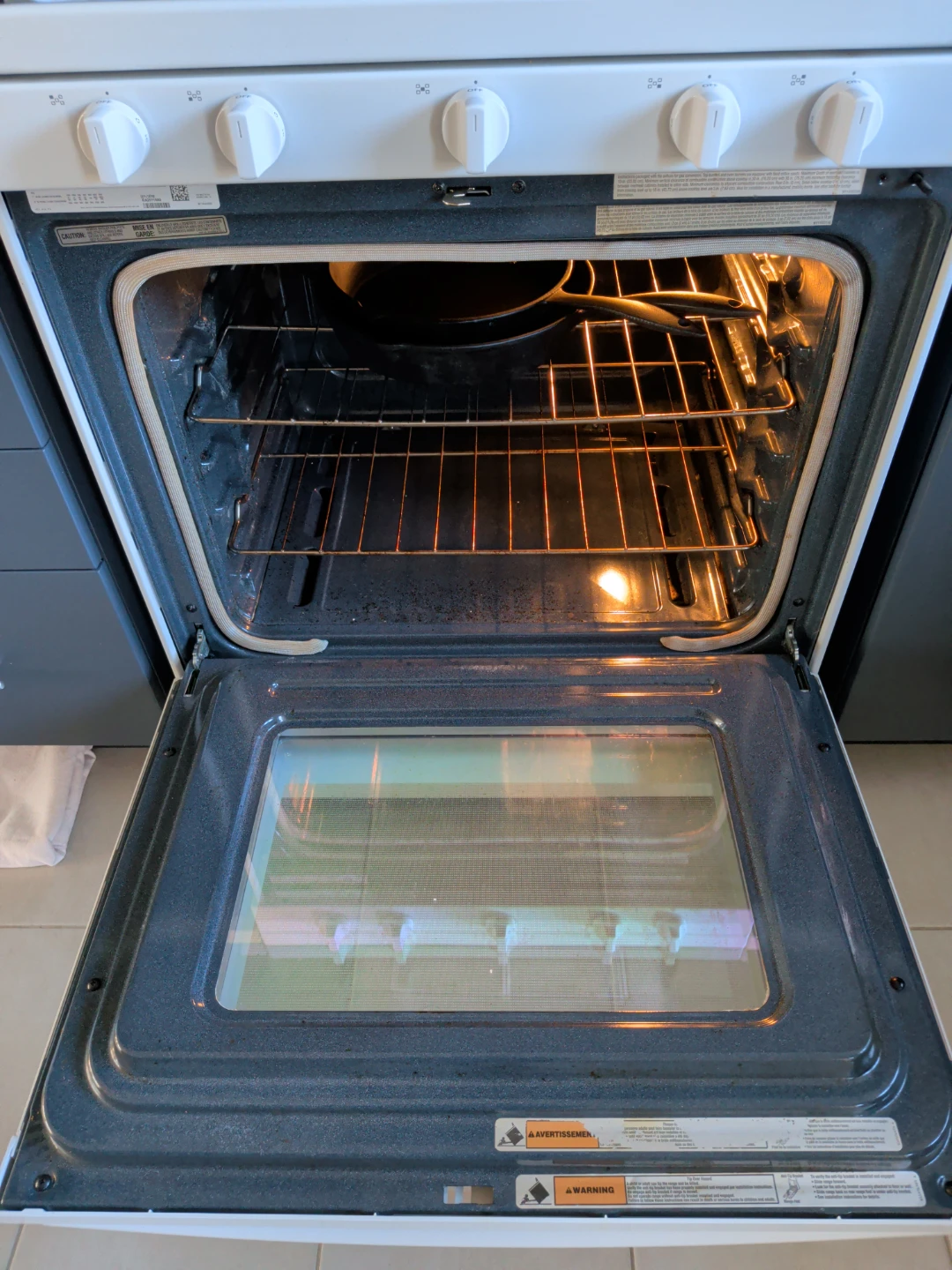 Whirlpool White Gas Range - photo 2