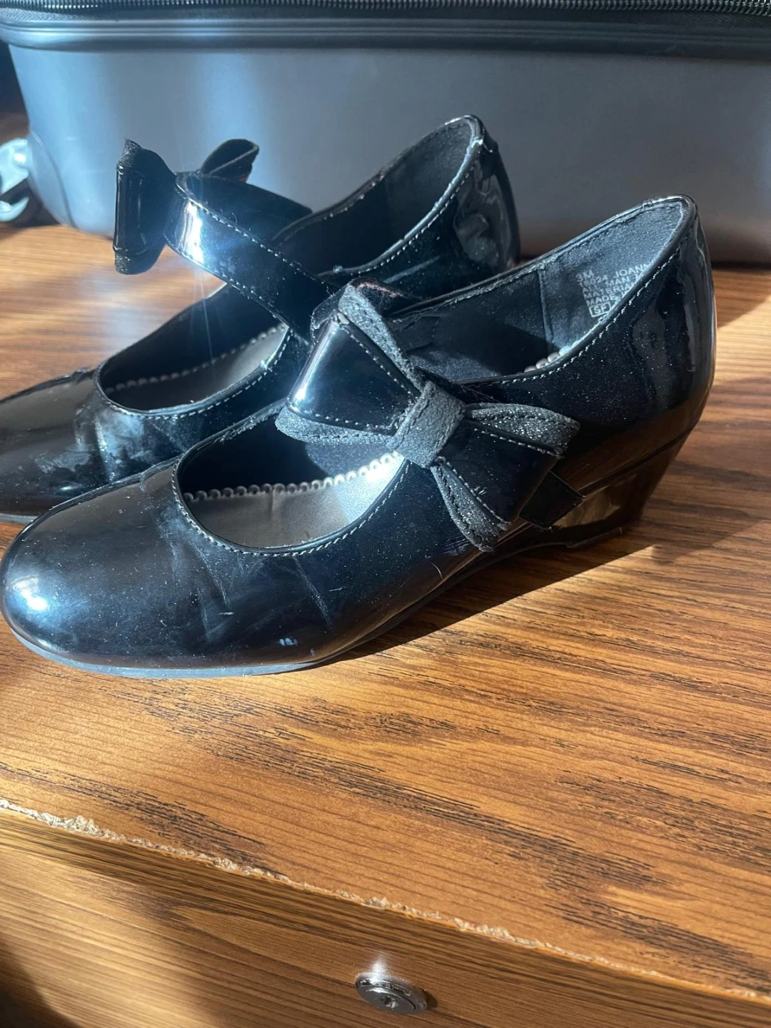 Black Patent Girls Dress Shoes