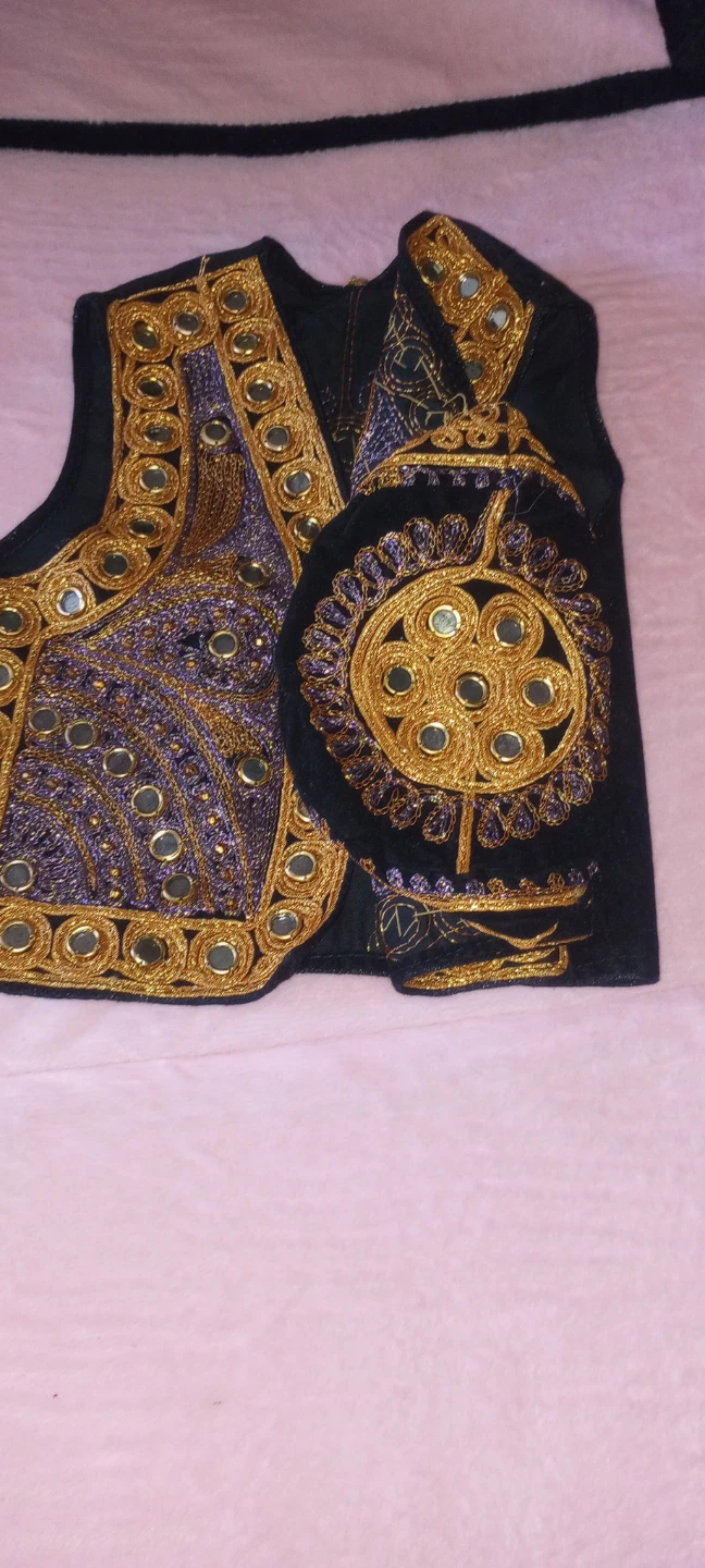Kids Traditional Embroidered Vest with Mirror Work - photo 4