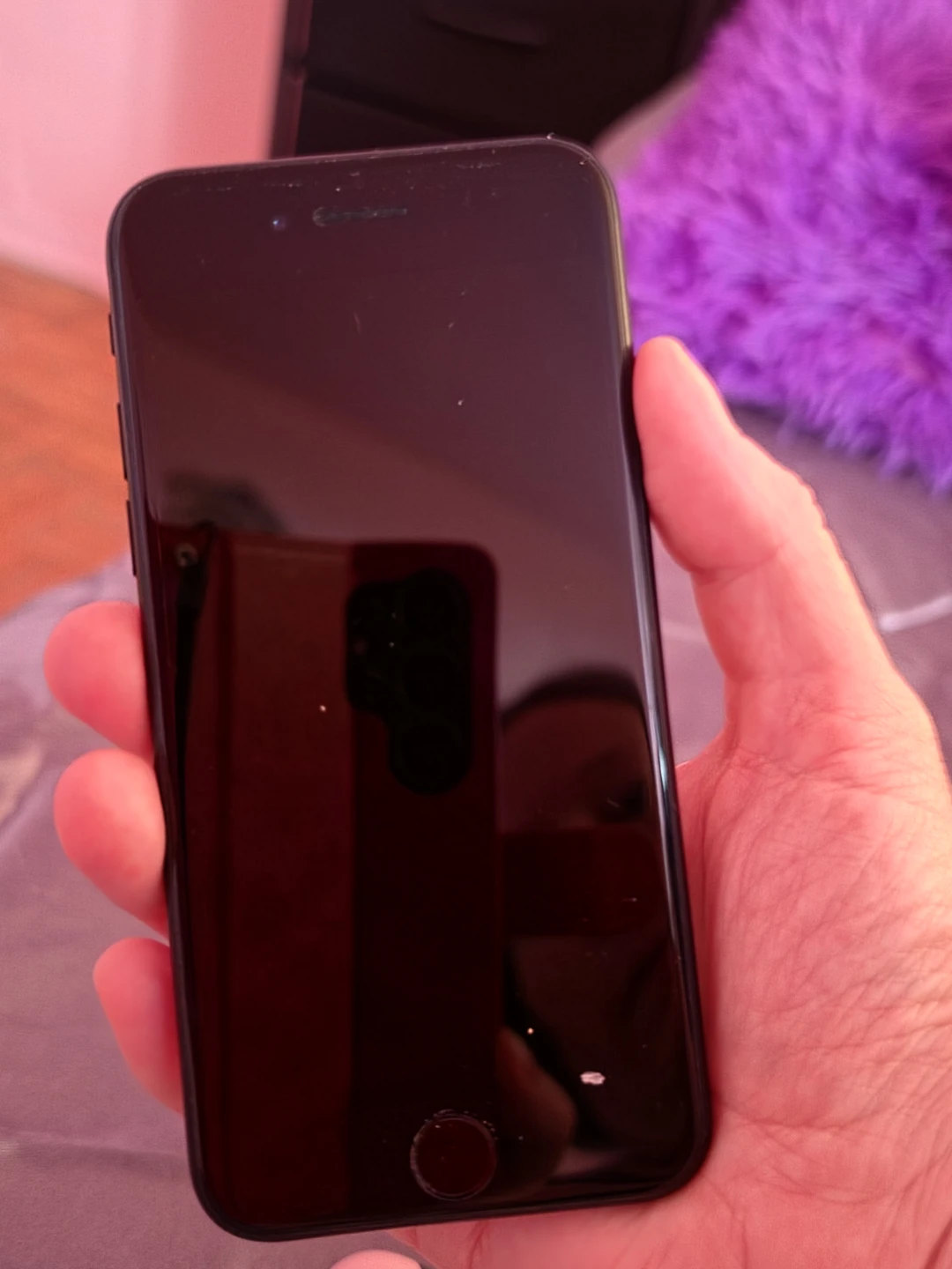 Iphone se 2020. - photo 3