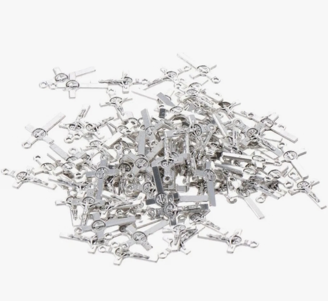 50 Pcs Crucifix/ Cross Pendants Beads...New - photo 2