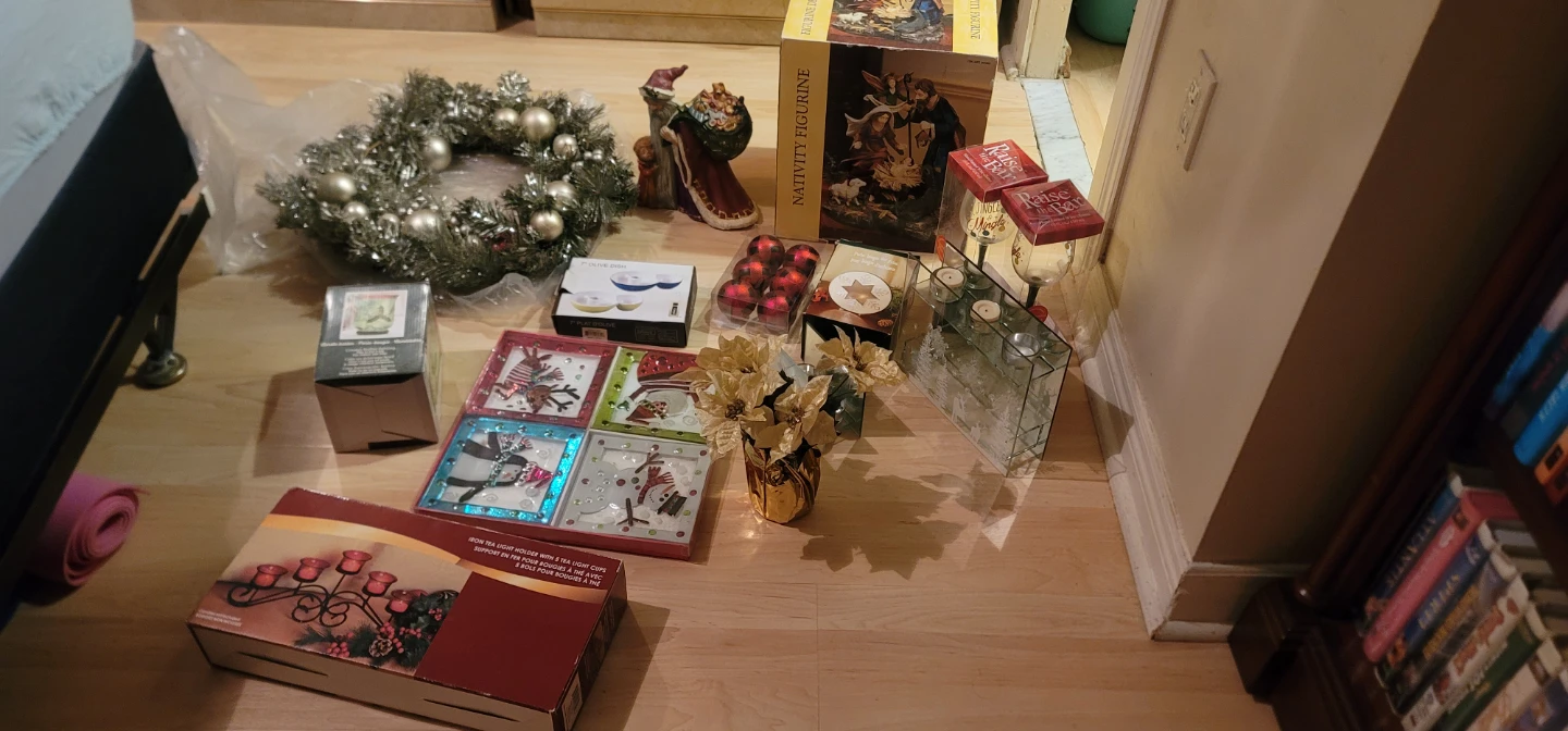 Assorted Christmas Decor and Holiday Items - photo 2