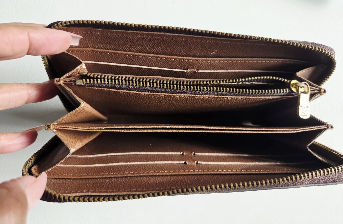 Louis Vuitton Monogram Zip Around Wallet - photo 2