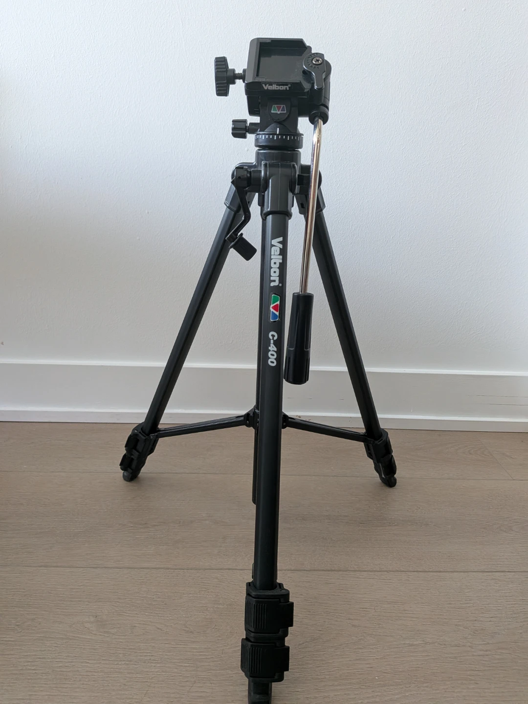 Velbon C-400 Lightweight Digital Video Tripod