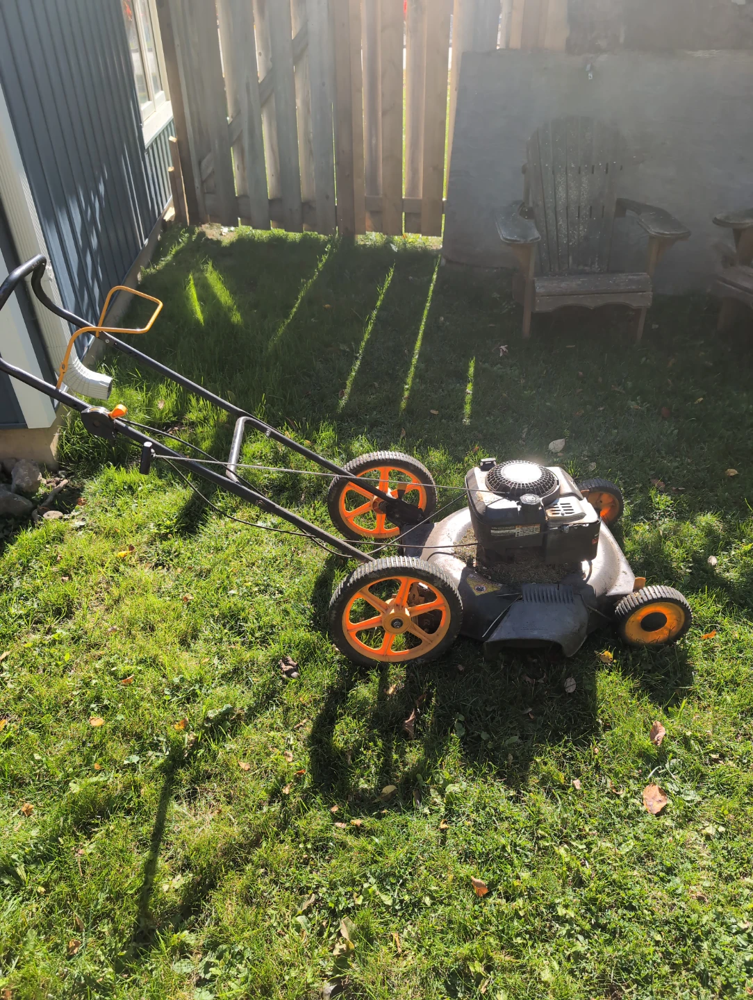 Poulan Pro 22-inch Gas Lawn Mower - photo 3
