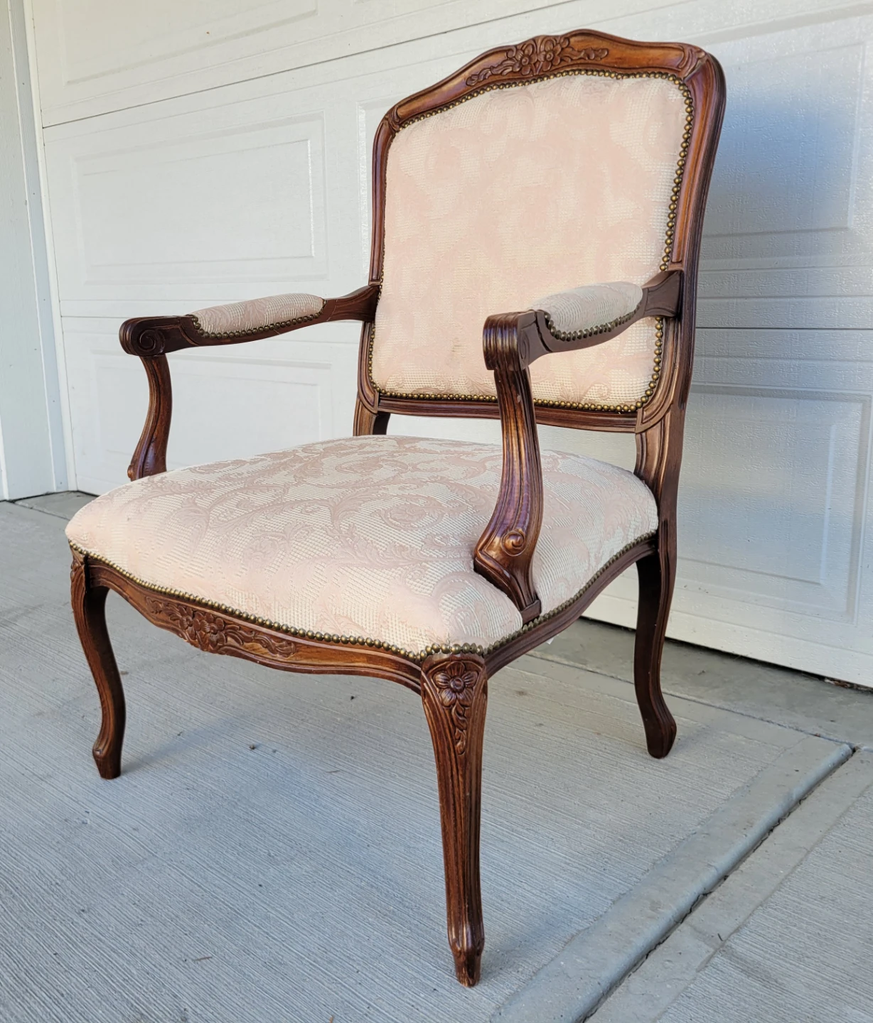 Vintage French Provincial Armchair – Upholstered Accent Chair - photo 3