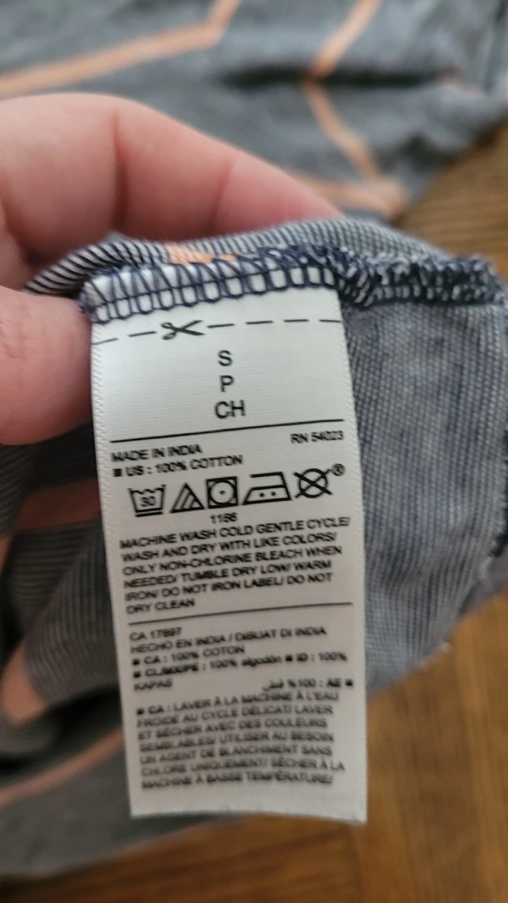 Old Navy Striped V-Neck T-Shirt - photo 2
