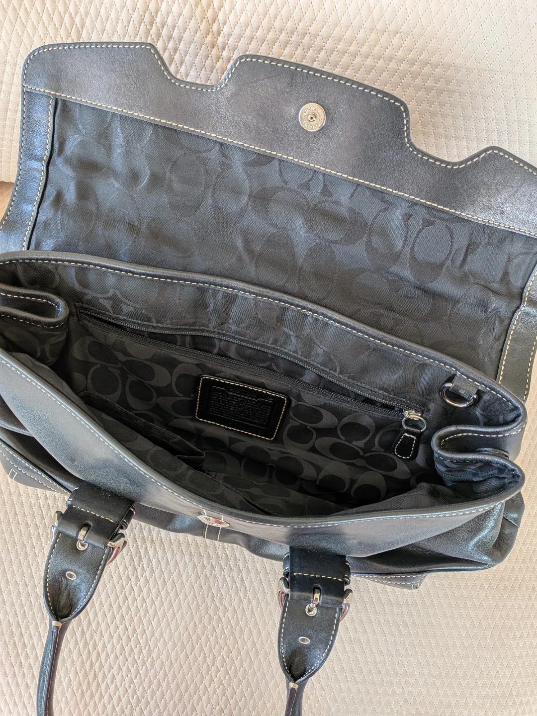 Black Coach Leather Handbag - photo 5