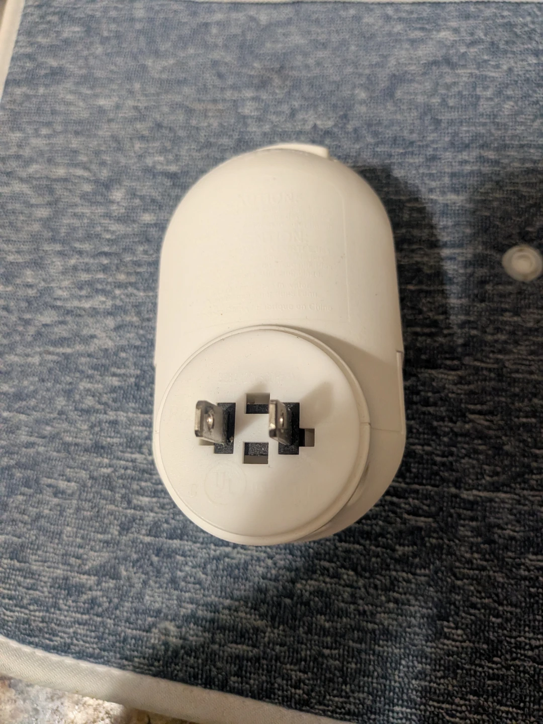 Febreze Plug-In Scented Oil Warmer device pick up in St Albert - photo 2