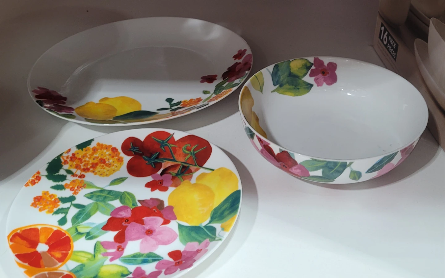 Maxwell & Williams 12-Piece Coupe Porcelain Dinner Set