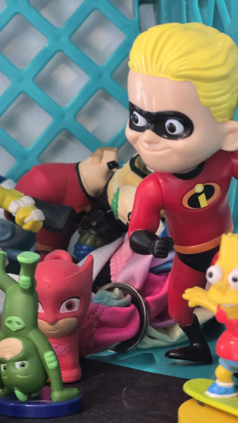 Assorted Collectible Action Figures - photo 3