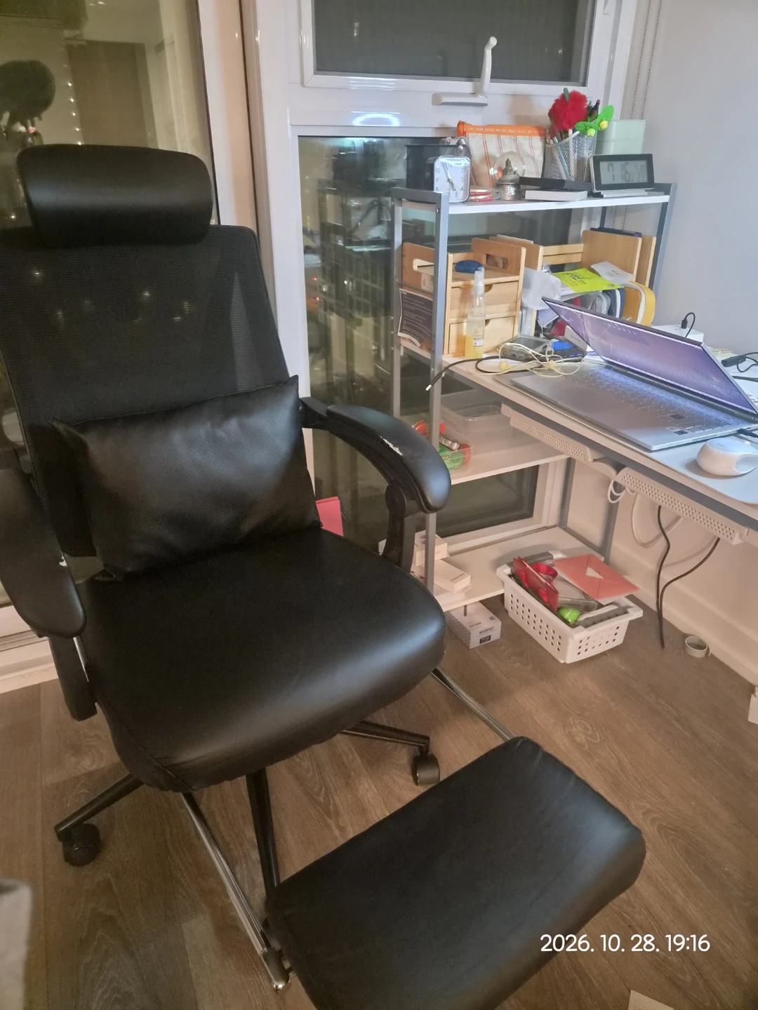 Black Ergonomic Office Chair with Footrest - photo 3