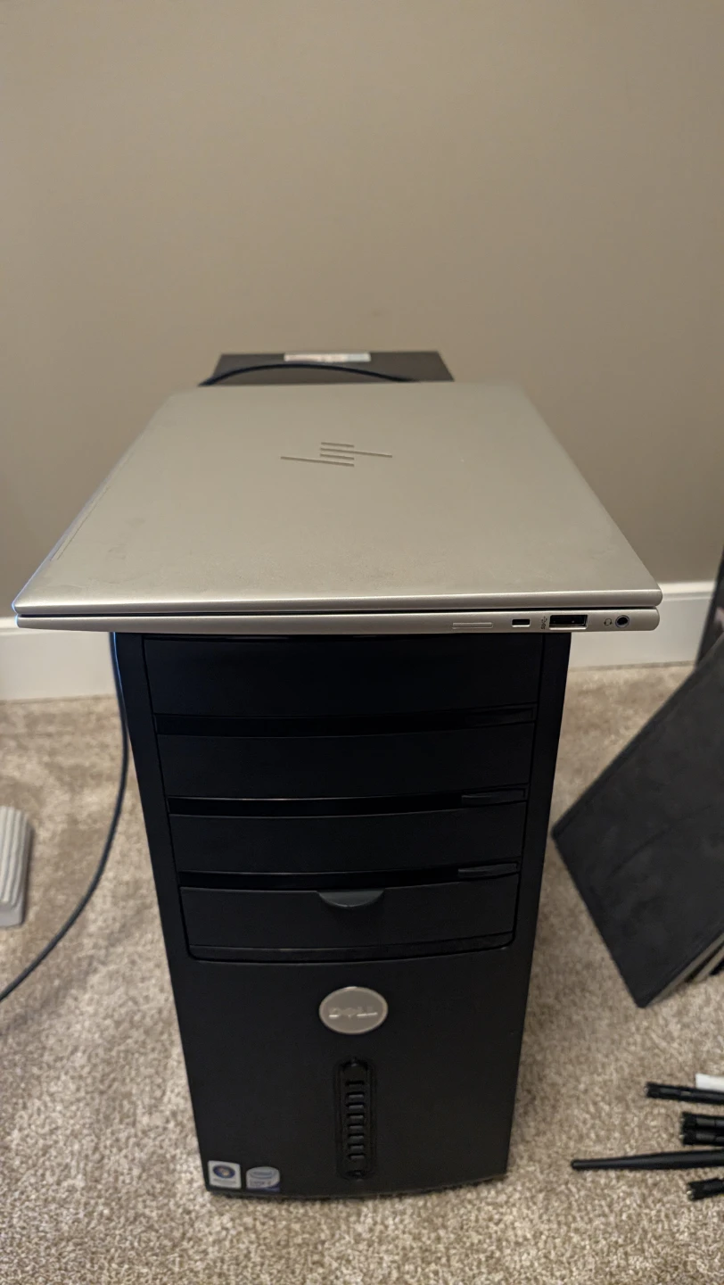 HP EliteBook 840 G10 14-inch Laptop - photo 4