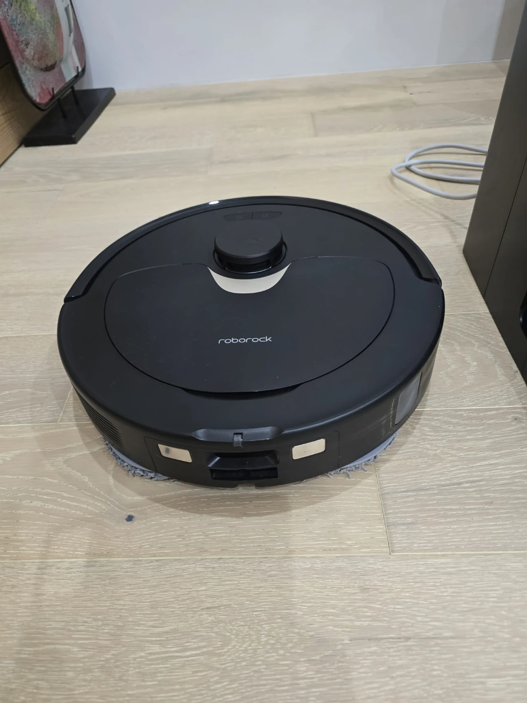 Roborock Q Revo Robot Vacuum and Docking Station - photo 4