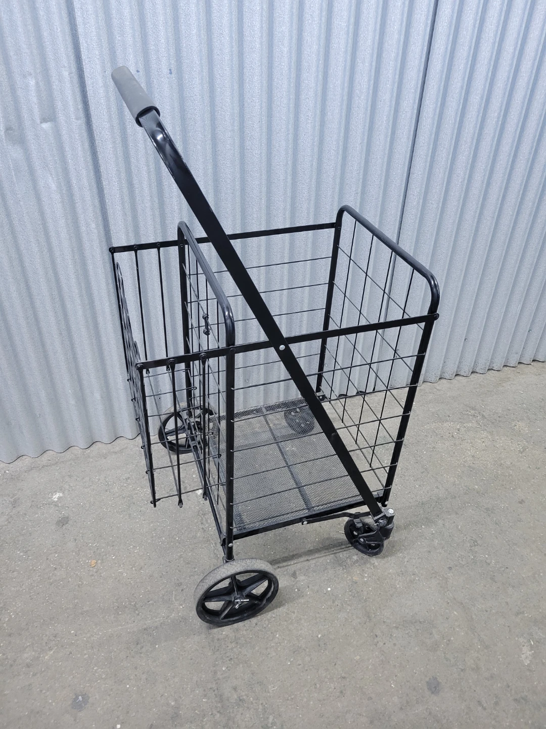 Collapsible Metal Utility Shopping Cart with extra basket - photo 2