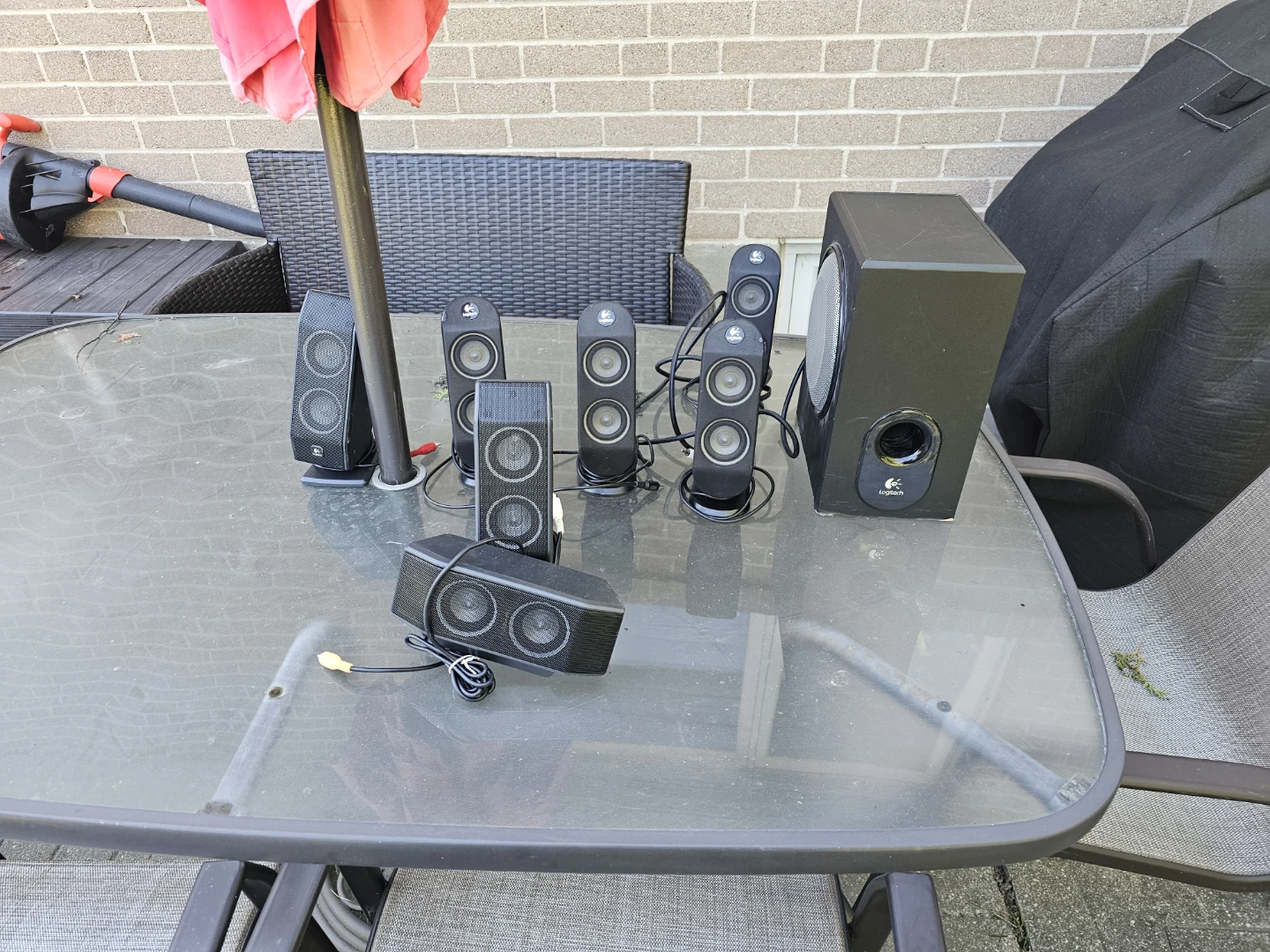 Logitech speakers  7.1 with subwoofer