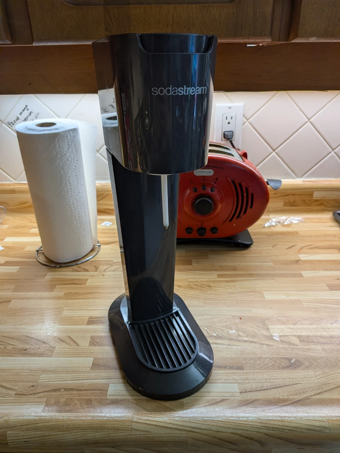 Sodastream Genesis sparkling water maker