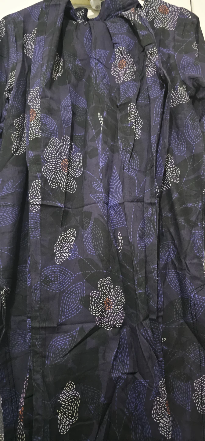 Floral pattern long shirt, size small - photo 2