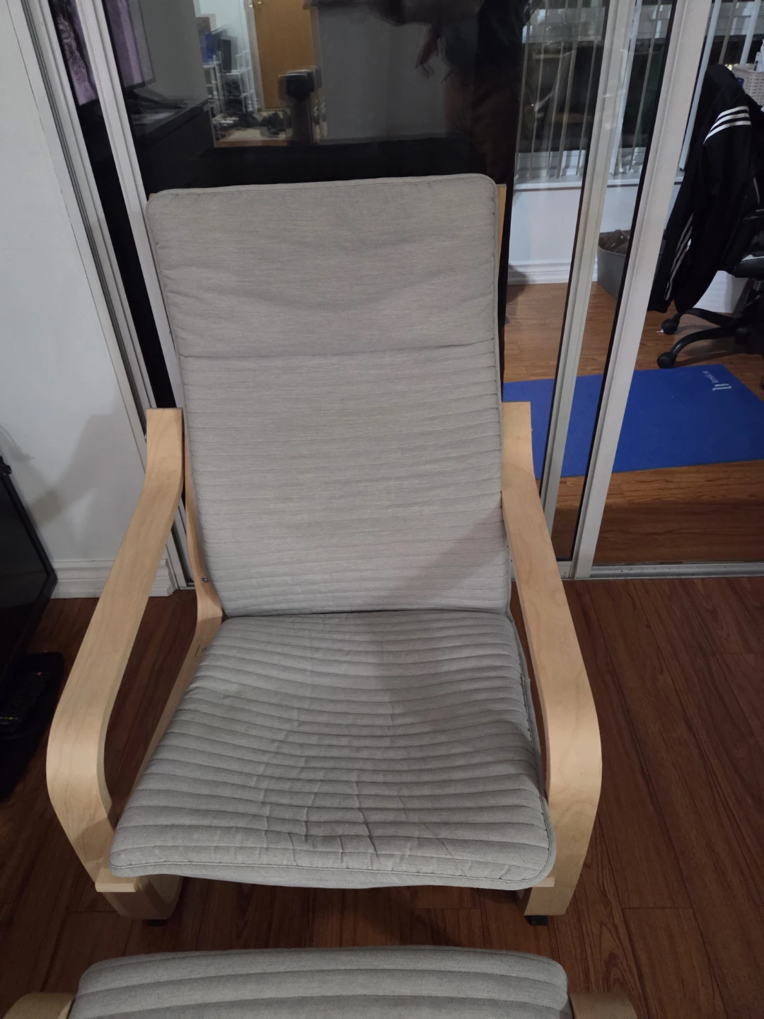 IKEA Poang armchair with footstool - photo 2
