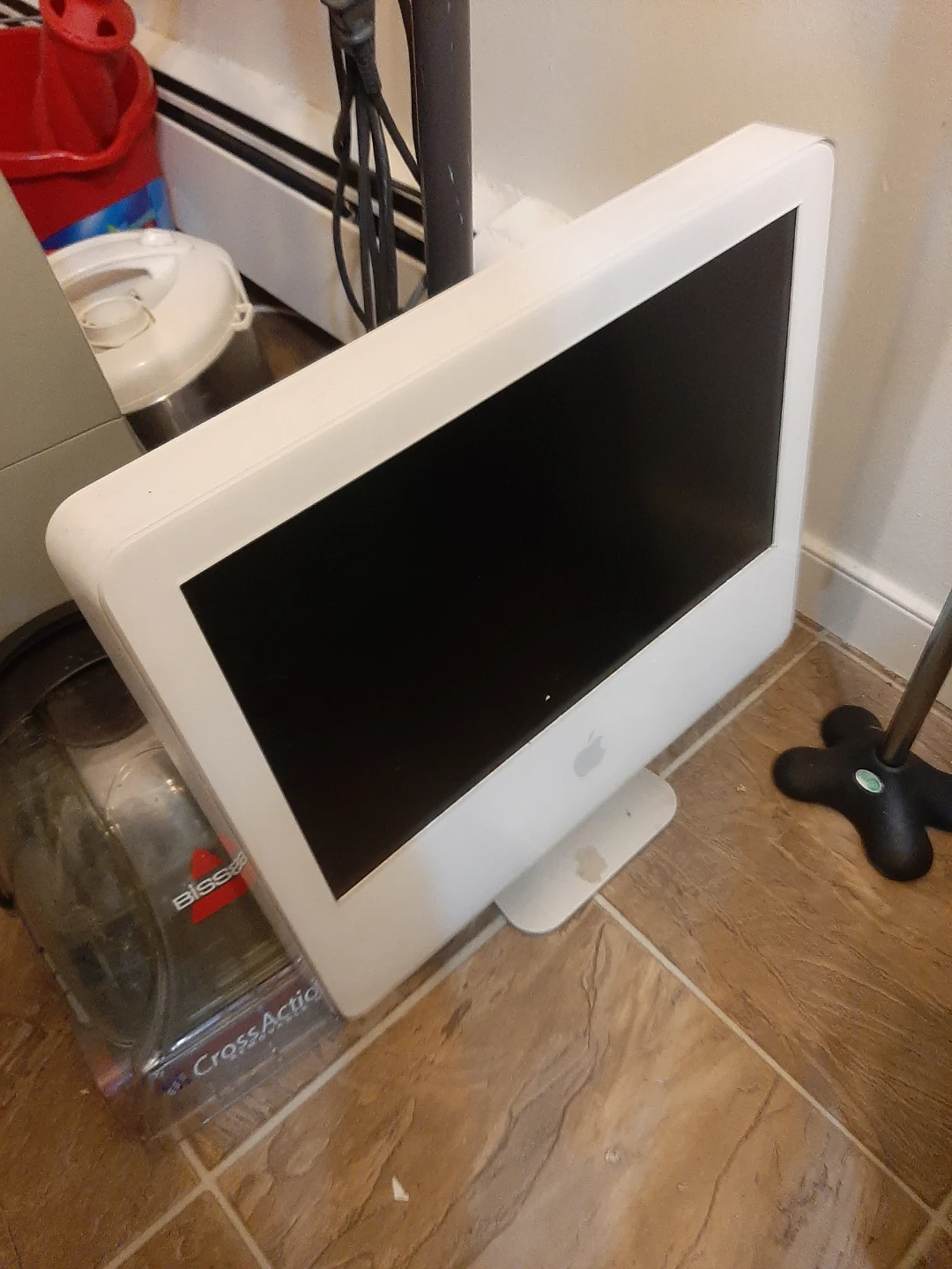 Apple iMac G5 White 17-inch All-in-One Computer