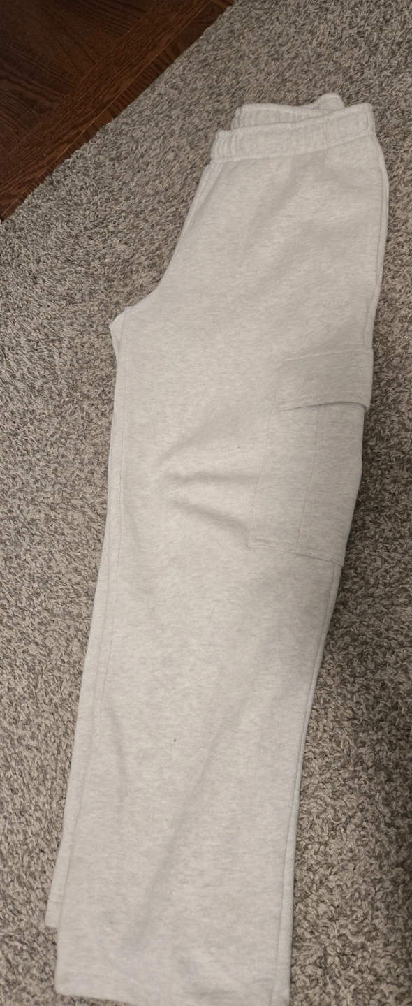 Aritizia sweatshirt and pants - photo 3