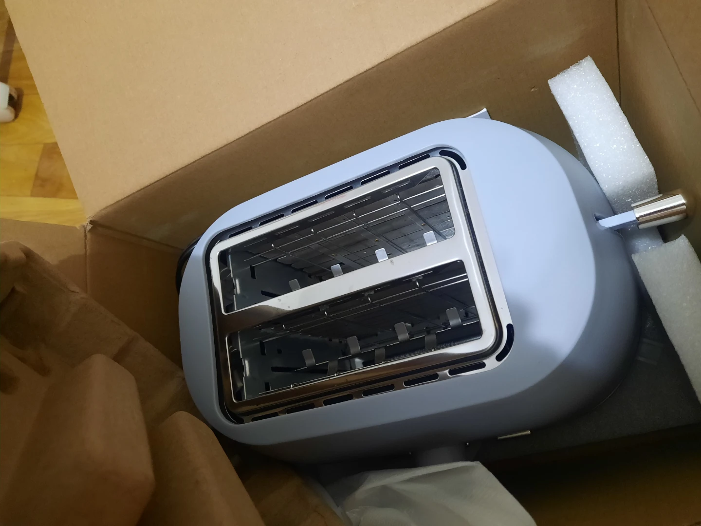 Starfrit 2-Slice Toaster - photo 5