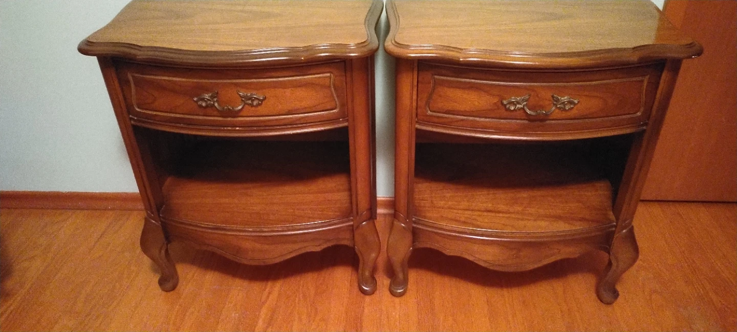 Vintage French Provincial Bedroom Set - photo 3