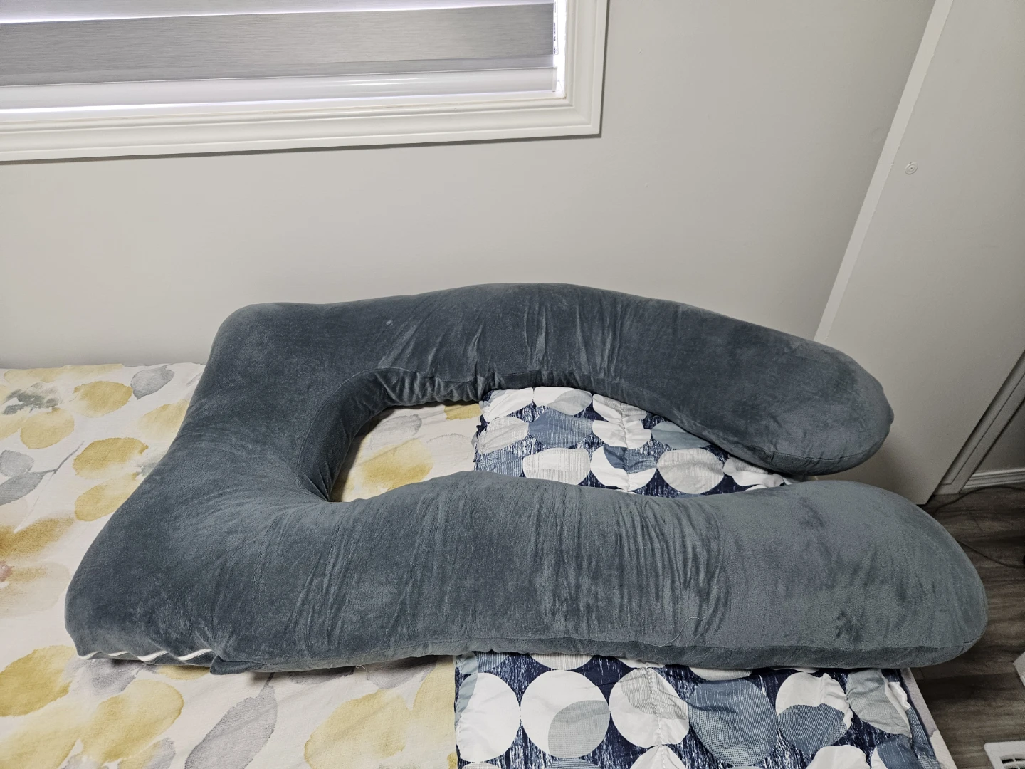 Grey U-Shaped Full Body Pregnancy Pillow
