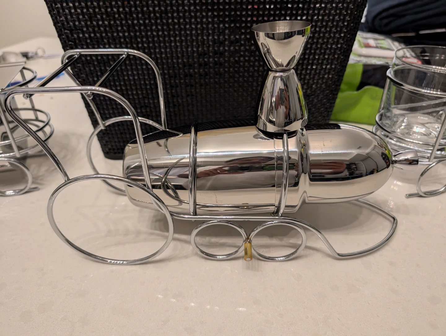 Vintage Metal Train Bar Serving Set - photo 4