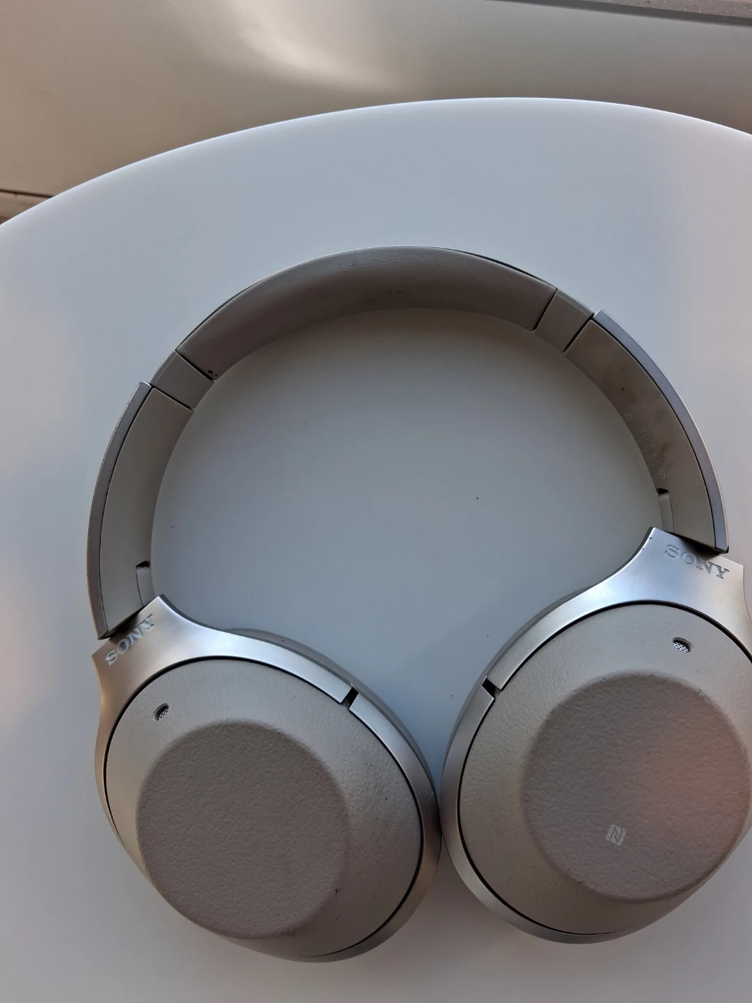 Sony WH-1000XM2 Wireless Headphones
