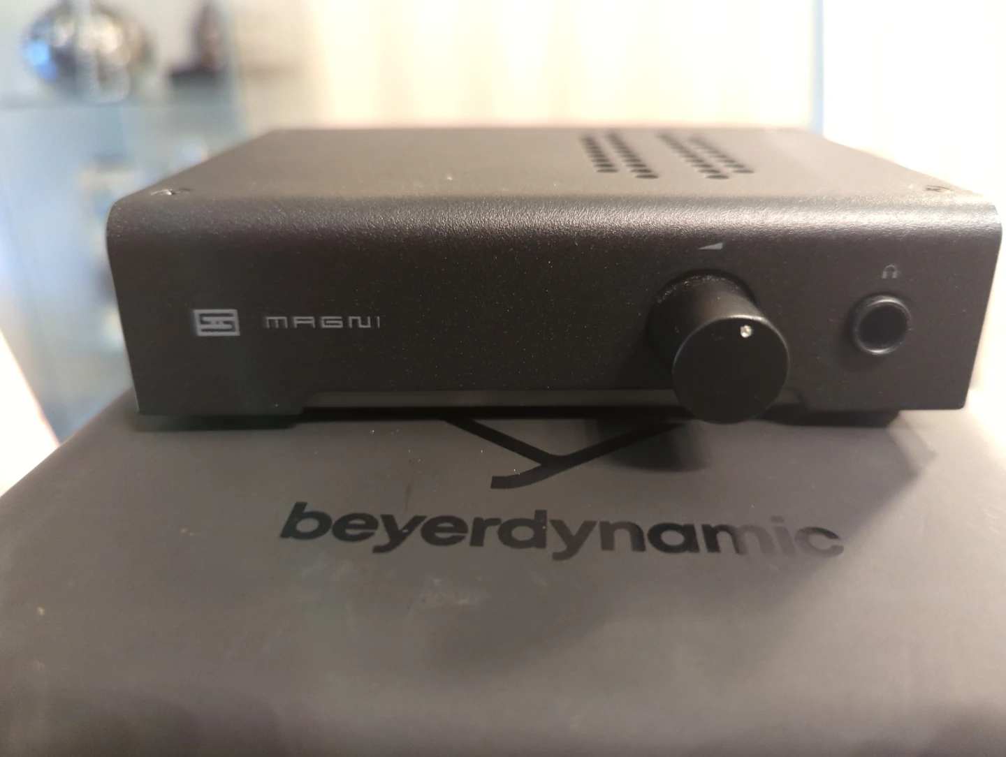 Schiit Magni 3+ Headphone Amplifier | Black Edition |