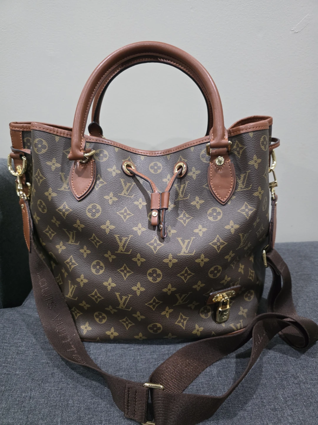 Monogram Canvas bucket Bag