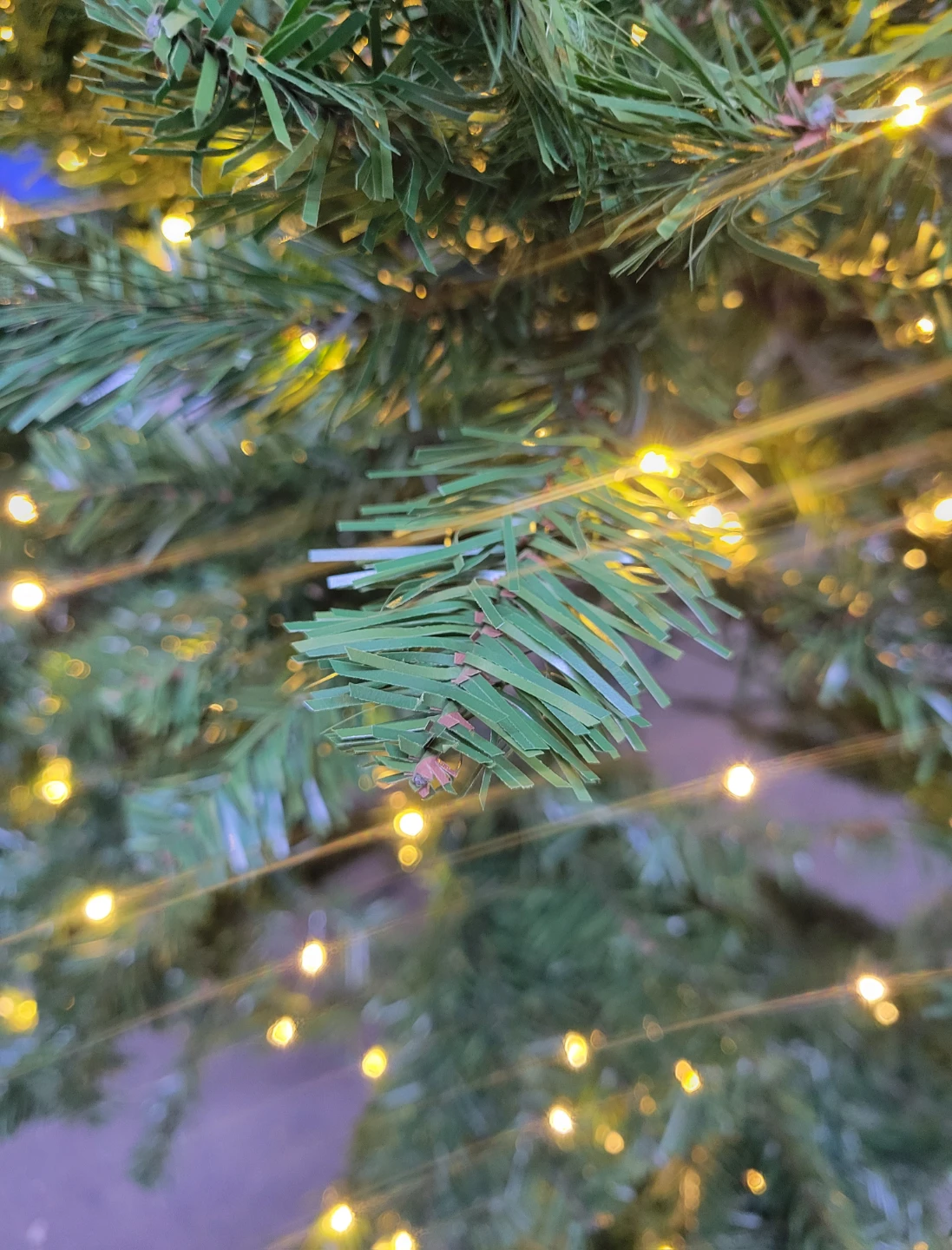 Pre-lit Artificial Christmas Tree - photo 4