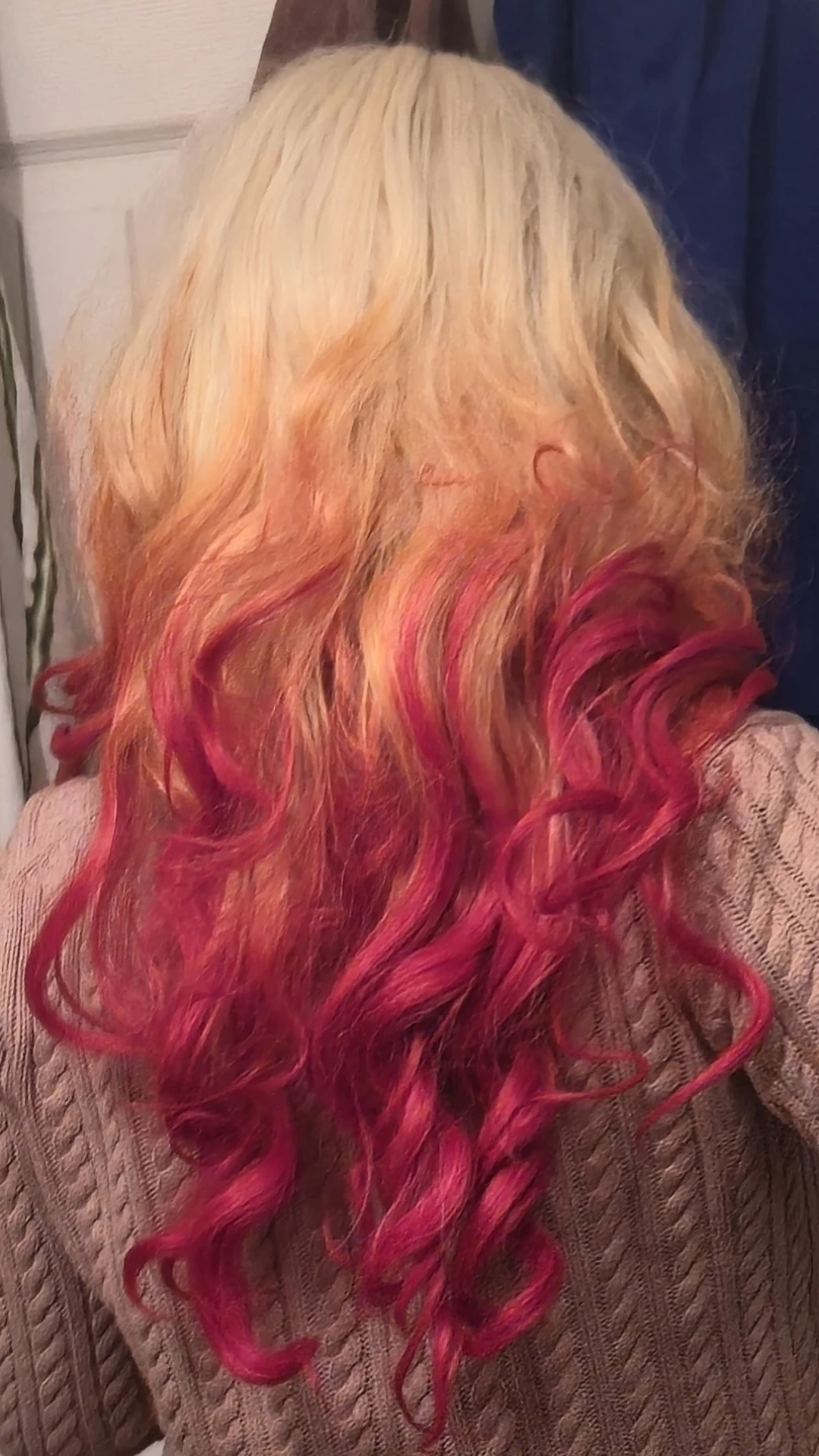 Long Wavy Blonde to Ref Ombre Wig - photo 2