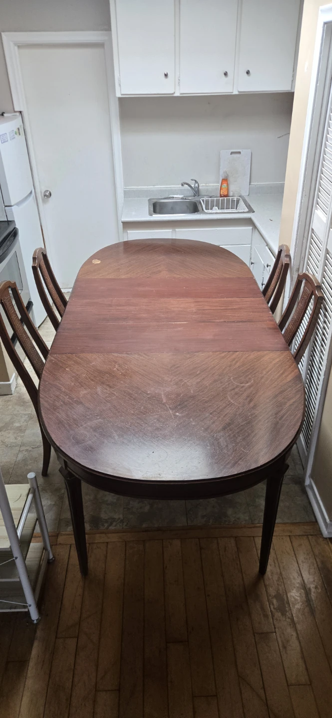 Vintage Solid Wood Dining Table With 3 Partitions And 4 Chairs. - photo 2