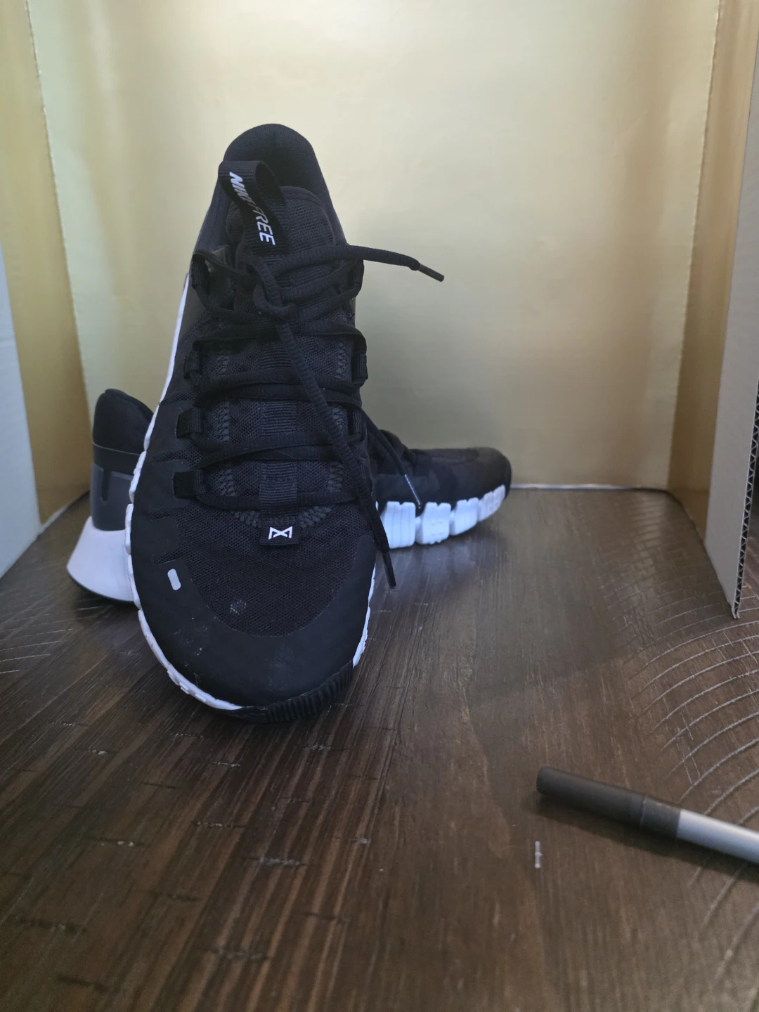 Nike Free Metcon 4 Shoes Black and White - photo 5