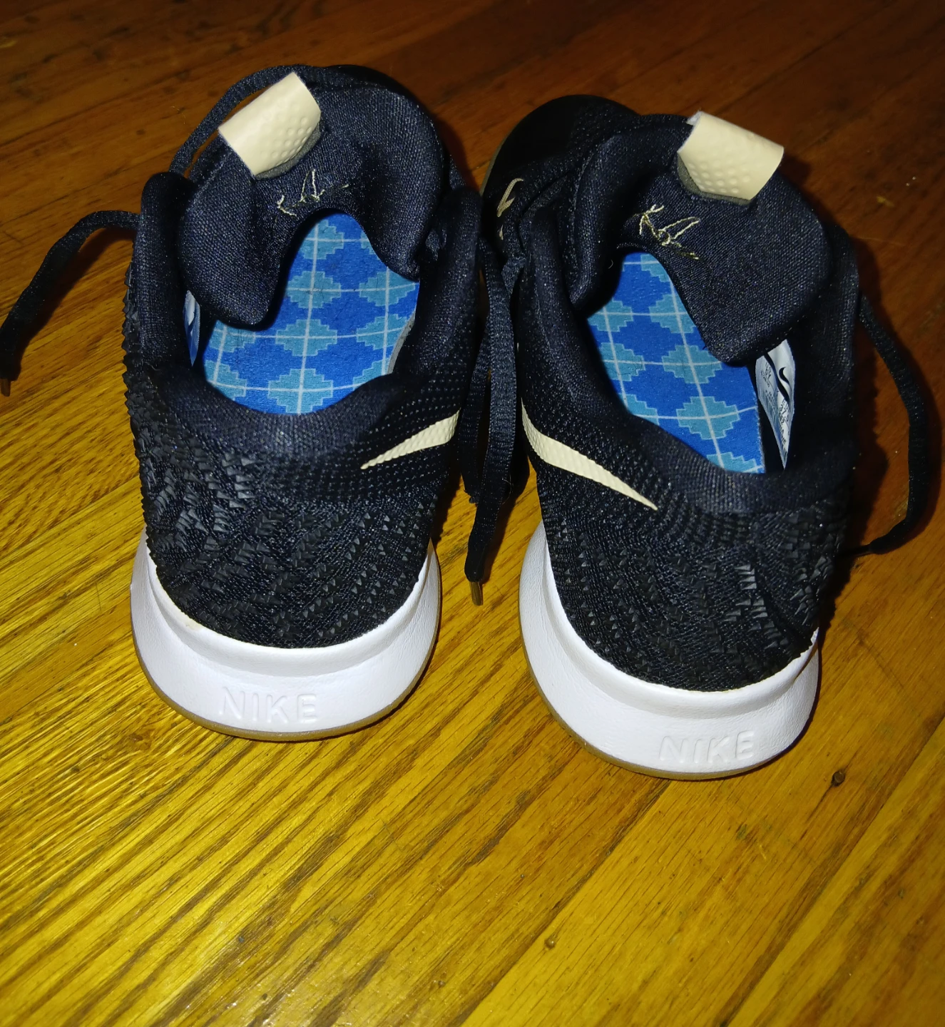 Nike Kyrie 3 Black Gold Size 5Y - photo 5