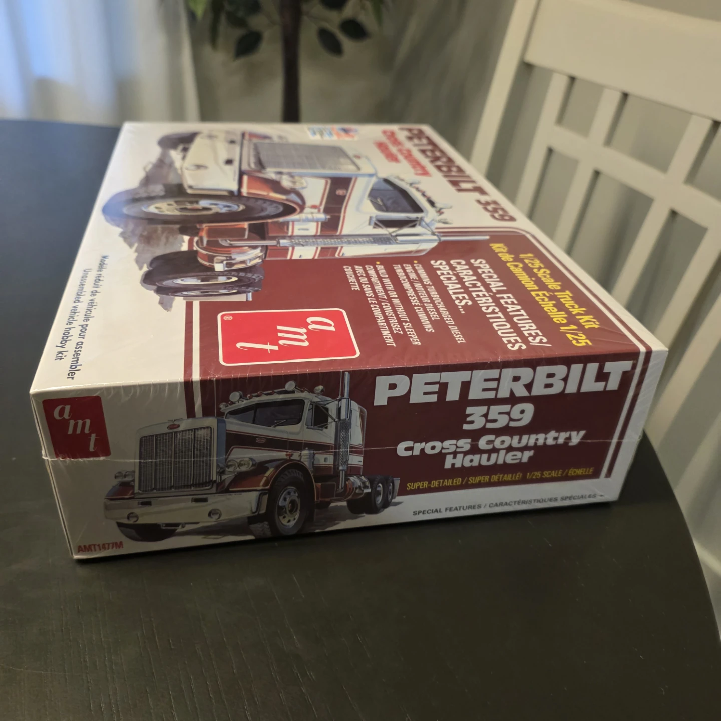 AMT Peterbilt 359 Cross Country Hauler Model Kit - photo 4