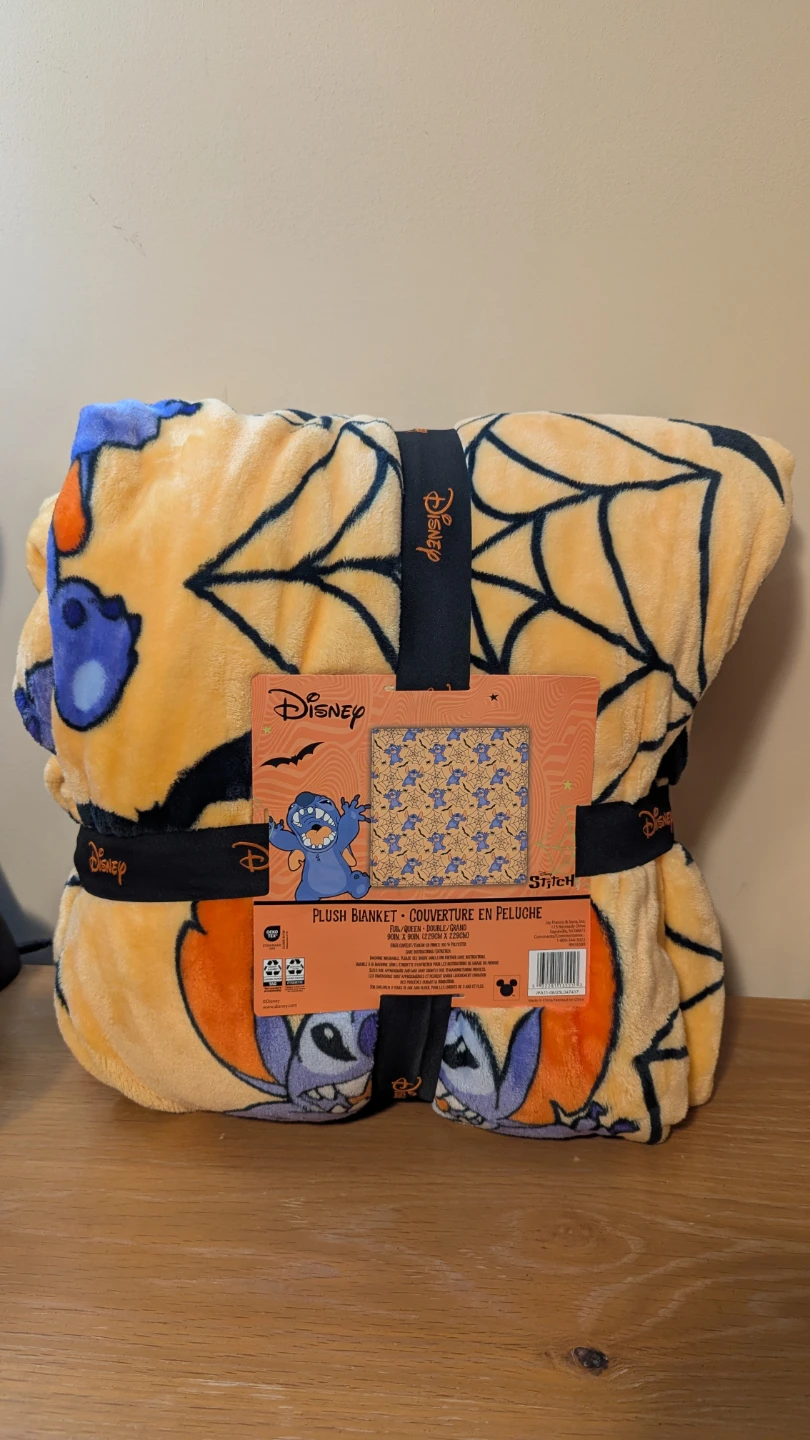 Disney Stitch Halloween Plush Blanket full/ queen