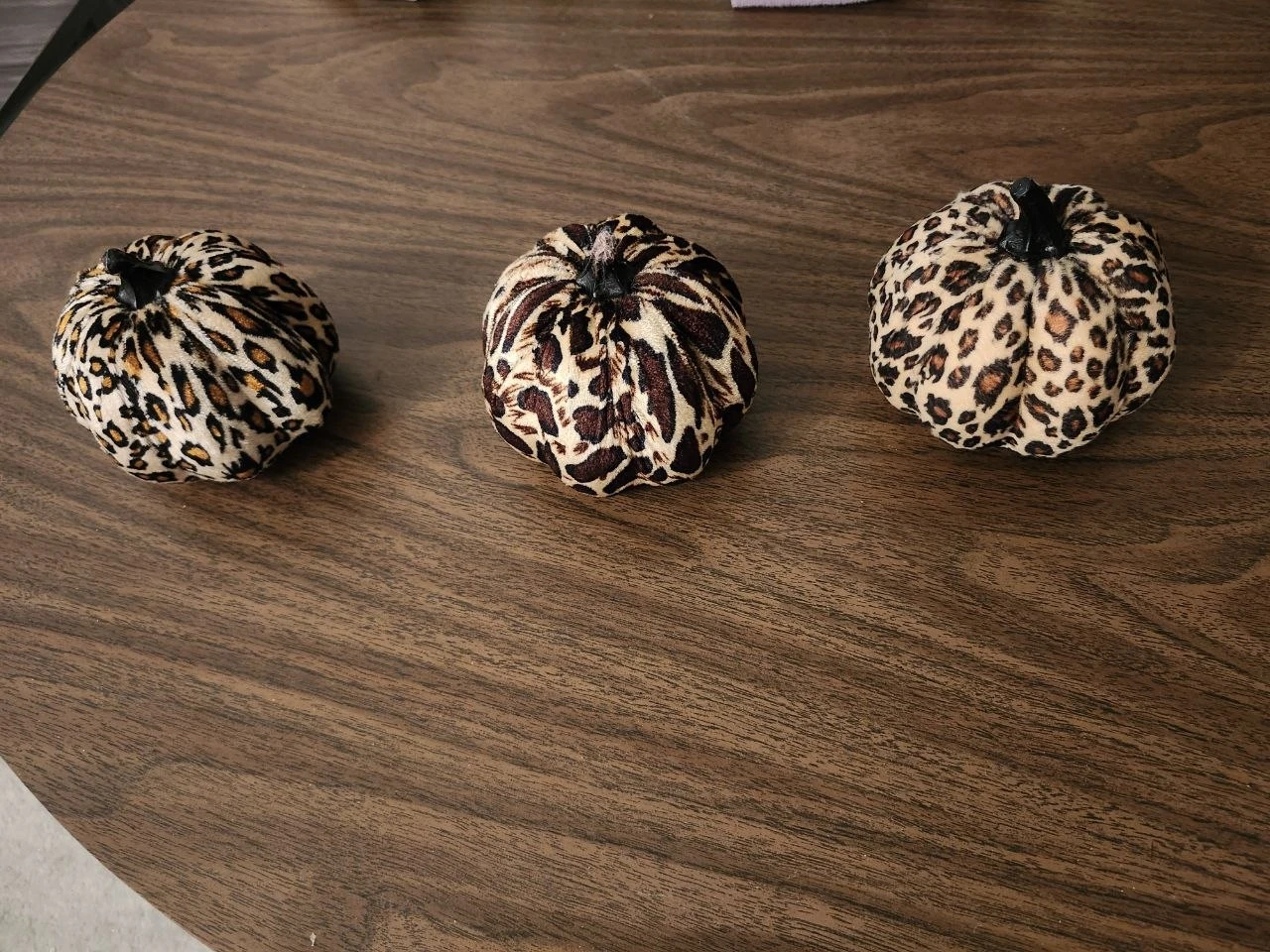 Set of 3 Leopard Print Decorative Pumpkins - photo 3