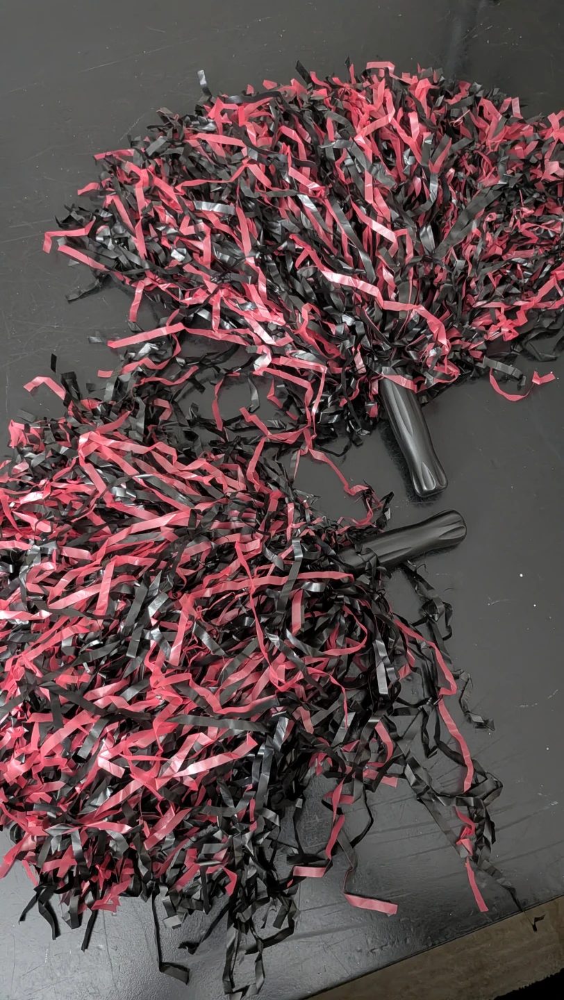 Set of 2 Black and Red Cheerleading Poms - photo 2