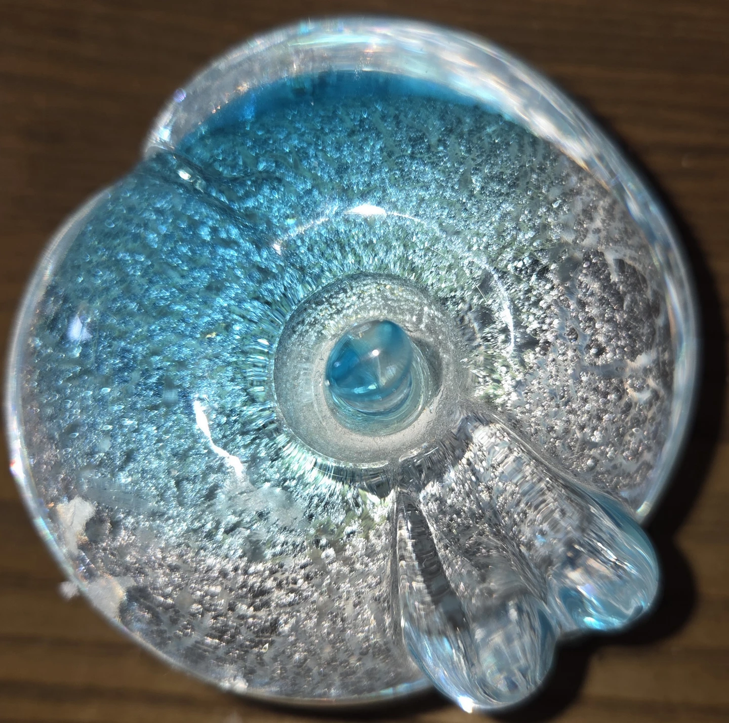 Murano style Blue and Silver Glass Apple Paperweight - photo 3