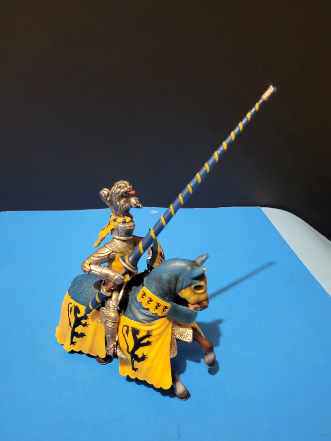 Schleich Jousting Knight Figure Toy - photo 2