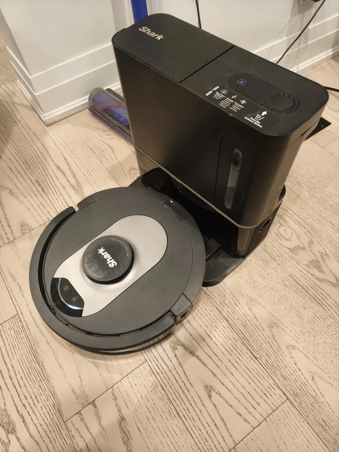 Shark AI Ultra Robot Vacuum with Self-Empty Base - photo 2
