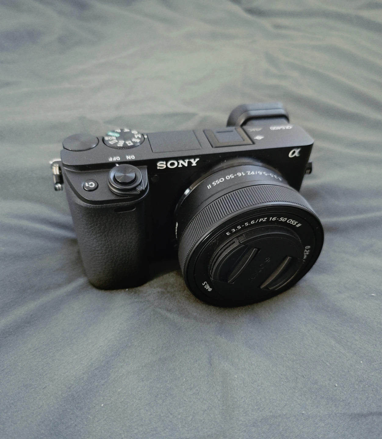 Sony Alpha 6400 APS-C Mirrorless Camera with 16-50mm Lens Kit - photo 4
