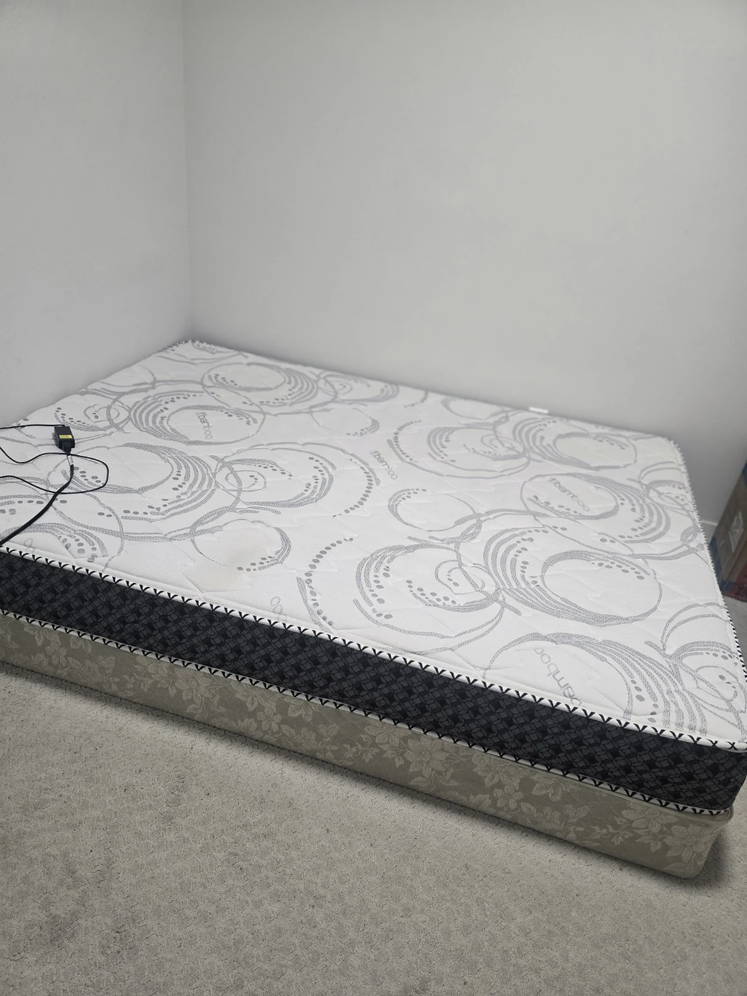 Bamboo Pattern queen Mattress - photo 2